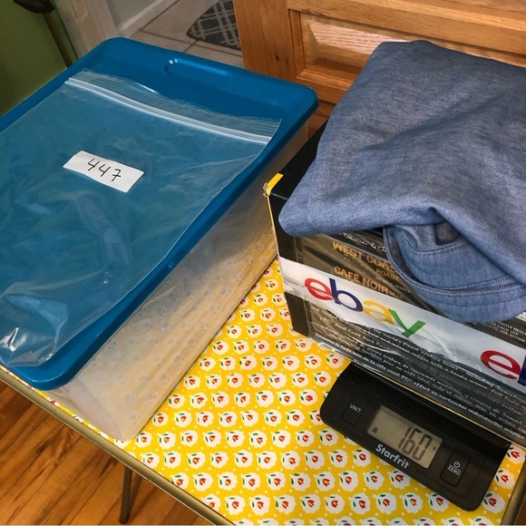 Travis Mathew Sentry Chest Logo Blue Short Sleeve Golf Shirt Polo Mens Medium - Picture 9 of 9